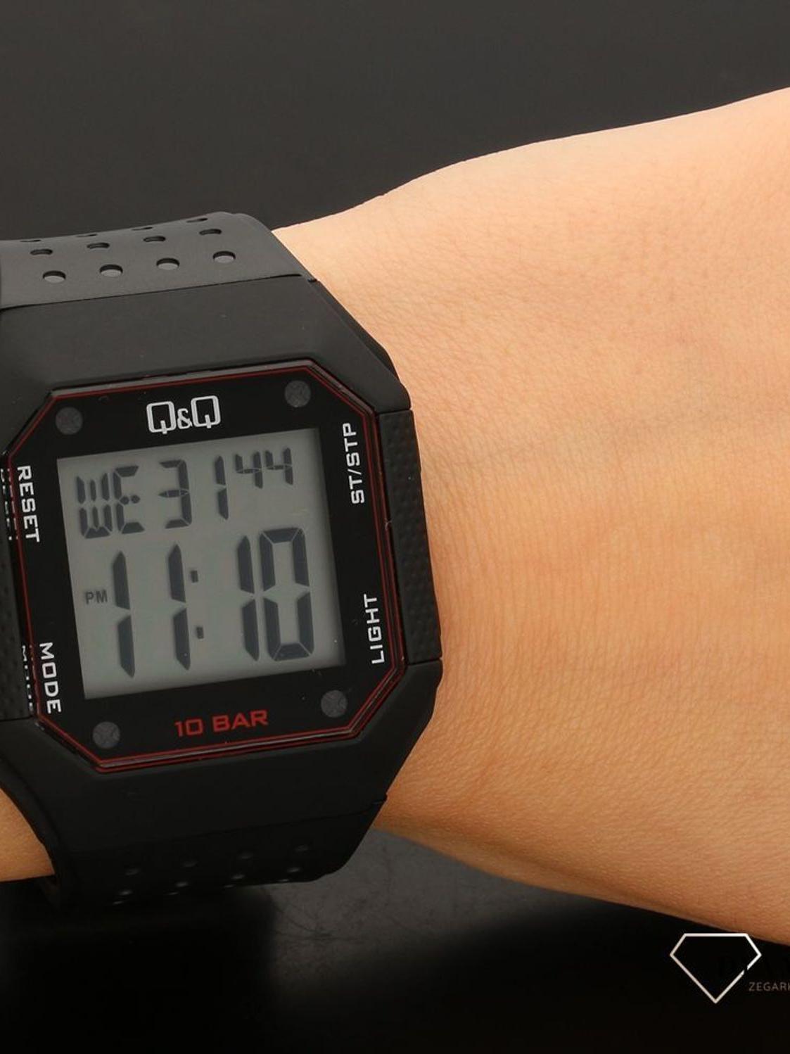 Q&Q Superior M158J002Y