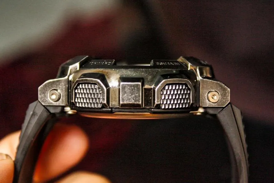 Casio GM-110VB-1A