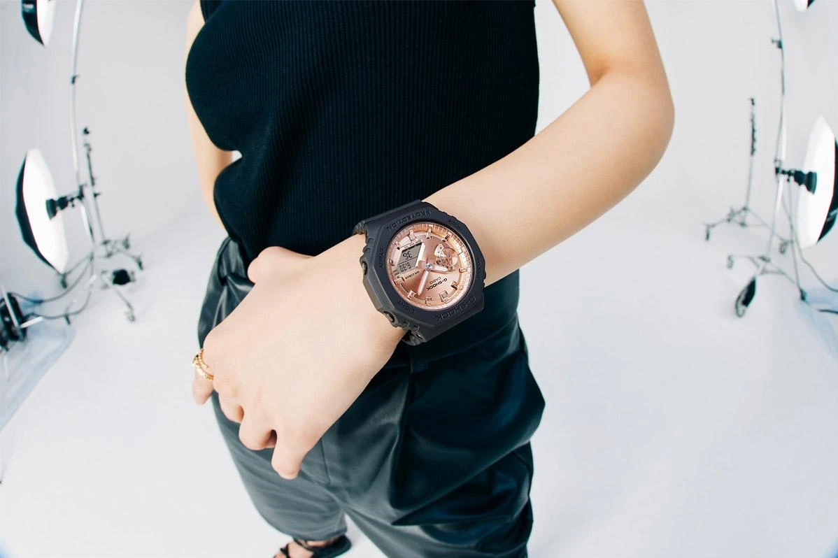 Наручные часы  Casio  G-Shock Casio GMA-S2100MD-1A (фото 6) Наручные часы  Casio  G-Shock Casio GMA-S2100MD-1A (фото 6)