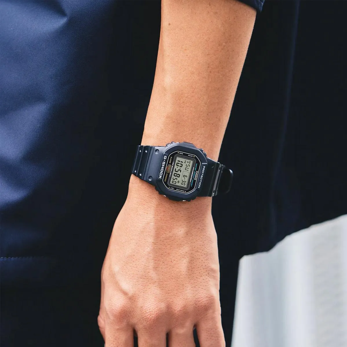 Casio DW-5600UE-1E