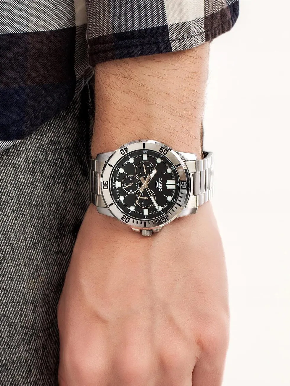 Casio Collection MTP-VD300D-1E