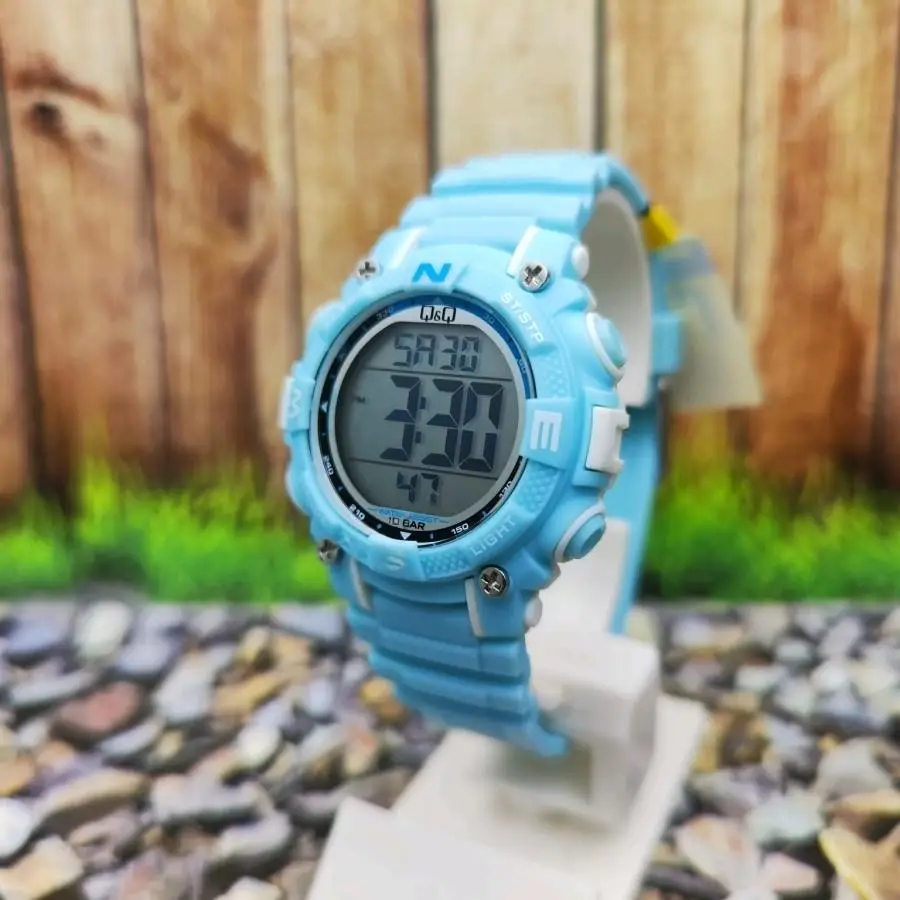 Q&Q M186J804Y