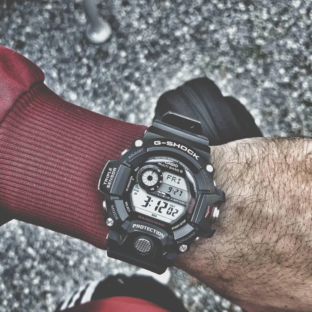 Casio GW-9400-1E
