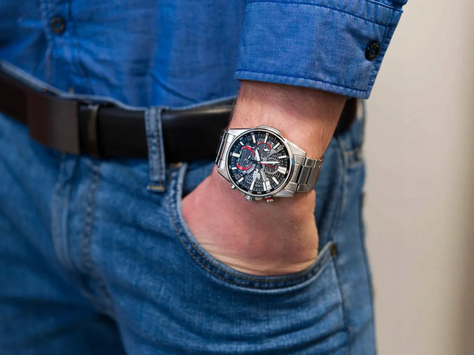 Casio Edifice, СУПЕРЦЕНА EQB-1200D-1A