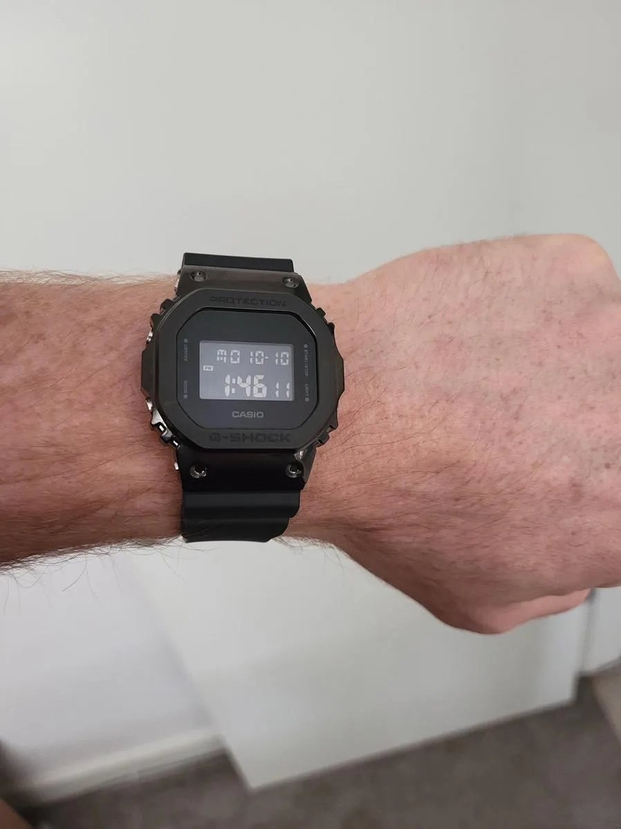 Casio G-Shock, СУПЕРЦЕНА GM-5600UB-1E