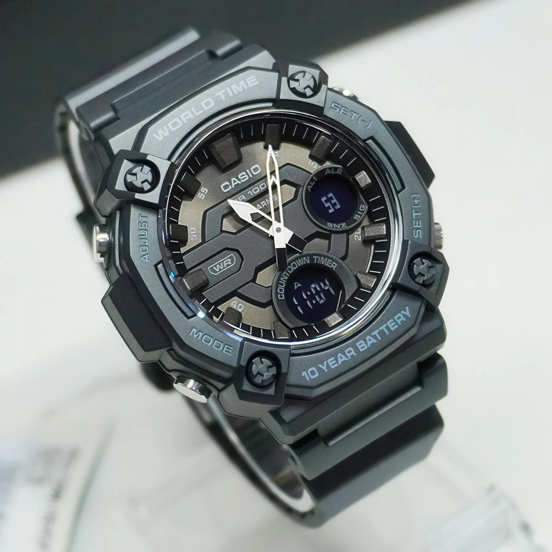 Casio Collection AEQ-120W-1B