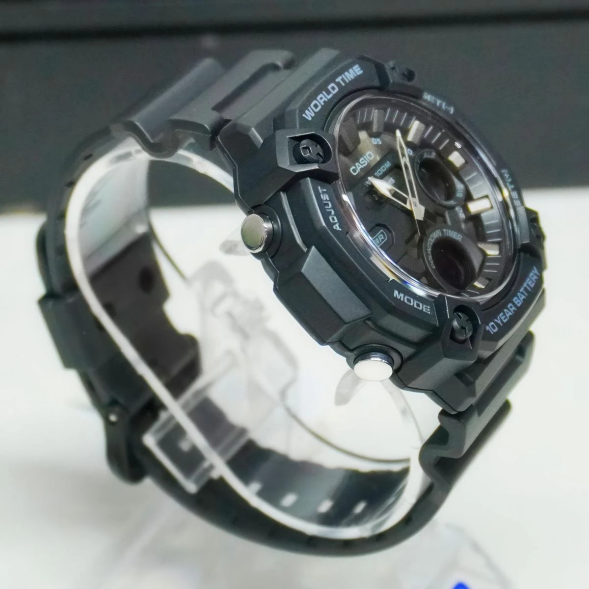 Casio AEQ-120W-1B