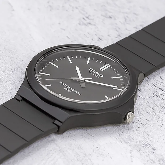 Casio MW-240-1E