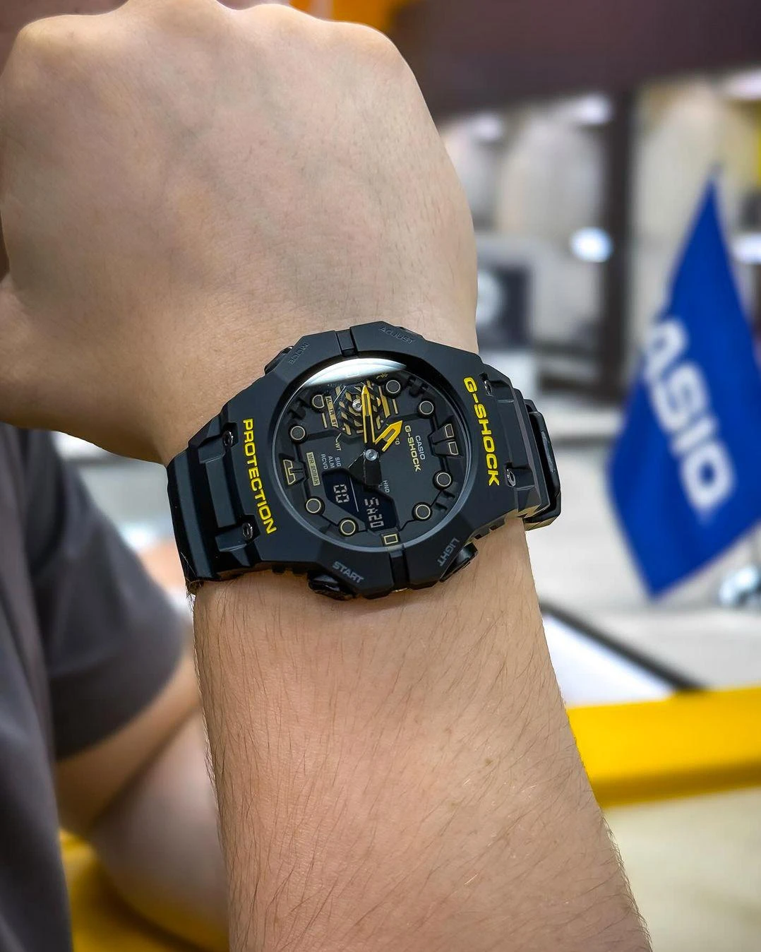 Casio GA-B001CY-1A