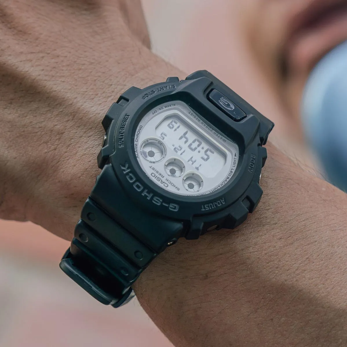 Casio DW-6900WD-1E