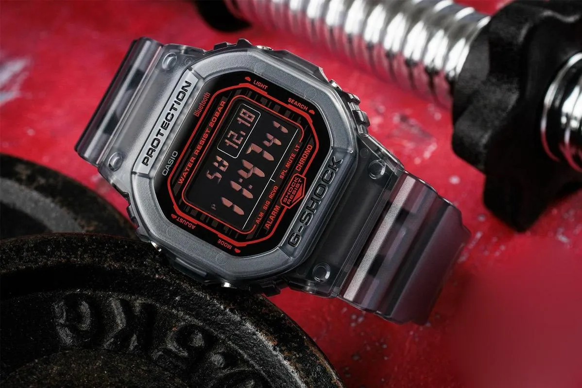 Casio DW-B5600G-1E