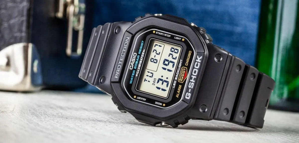 Casio DW-5600UE-1E