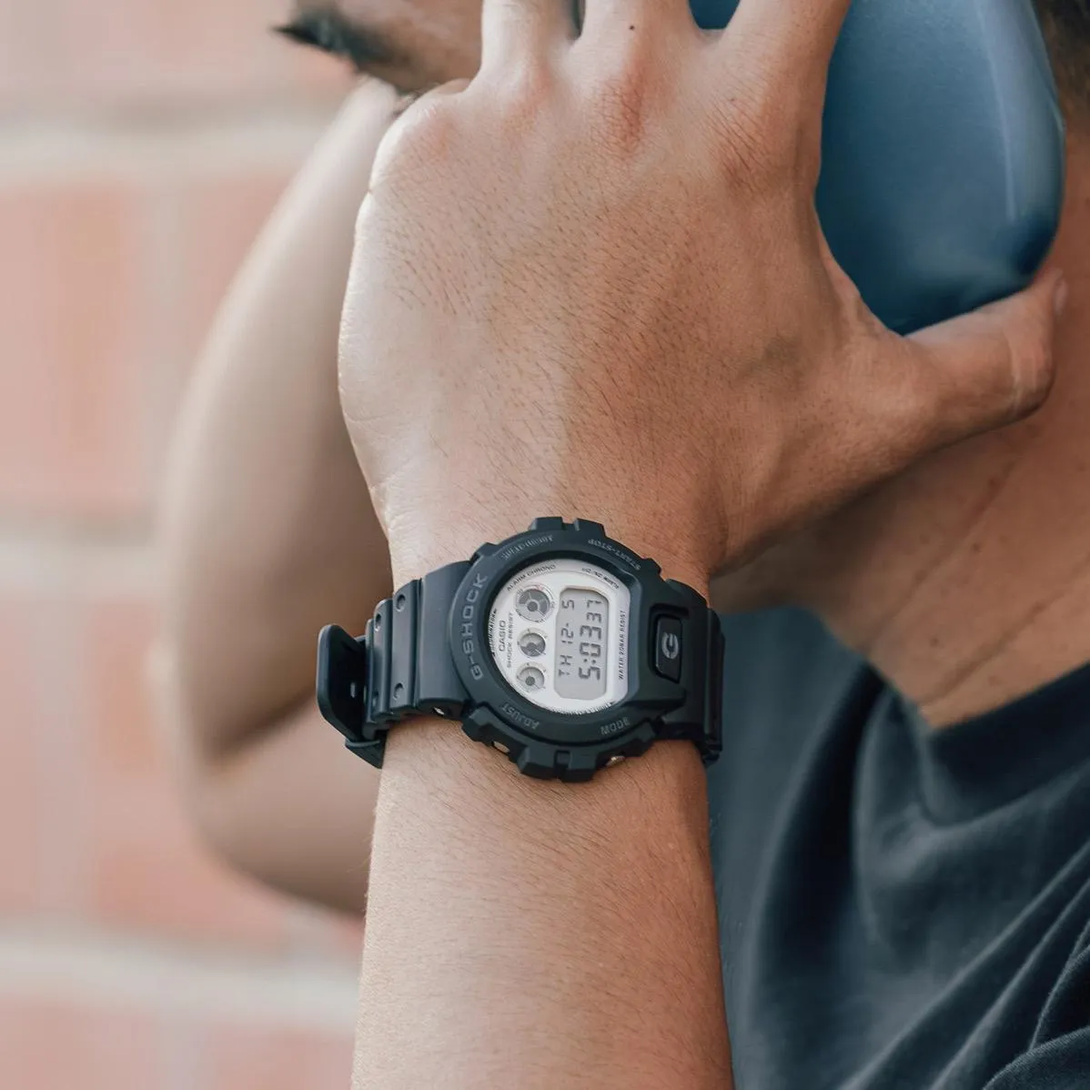 Casio DW-6900WD-1E