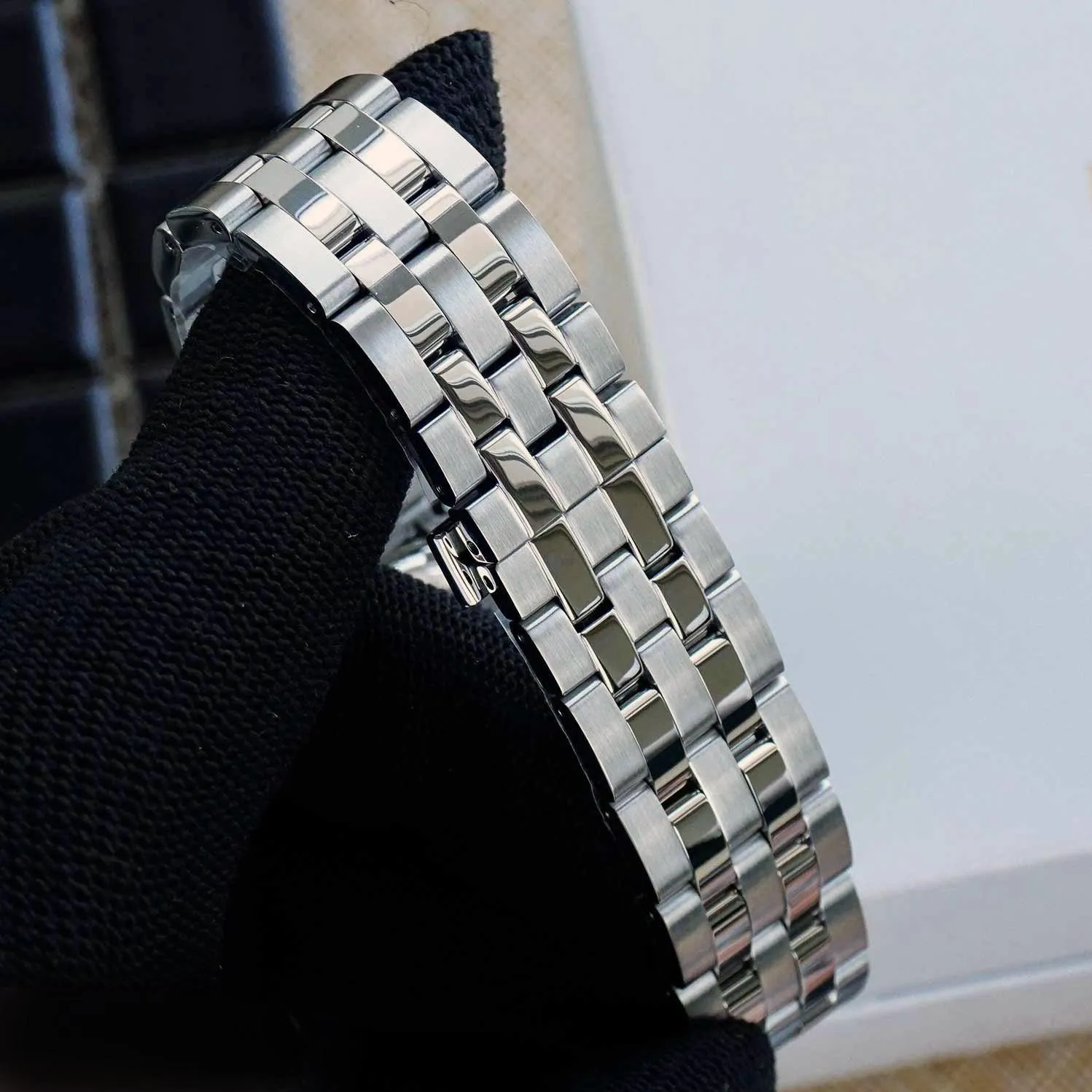 Наручные часы  Seiko  Presage Seiko SRPG23J1 (фото 8) Наручные часы  Seiko  Presage Seiko SRPG23J1 (фото 8)