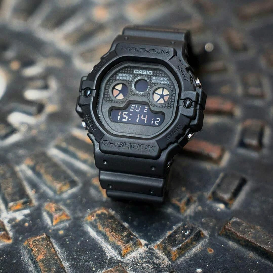 Casio G-Shock DW-5900BB-1E