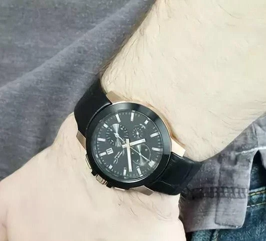 Kenneth Cole Leather KC1816