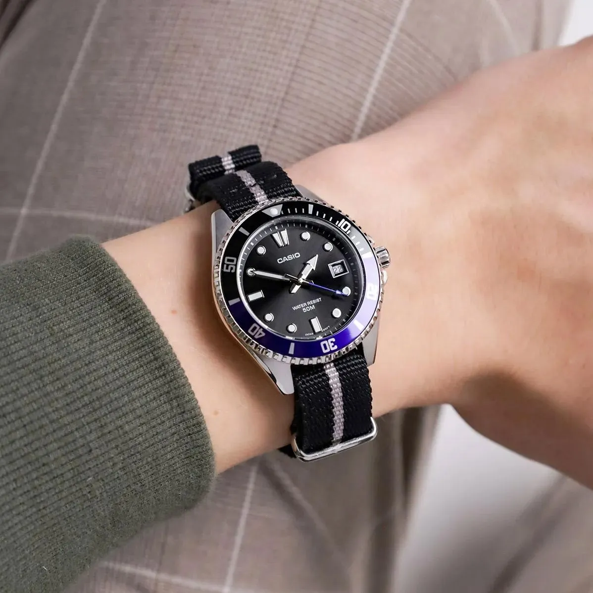 Casio Collection MDV-10C-1A2