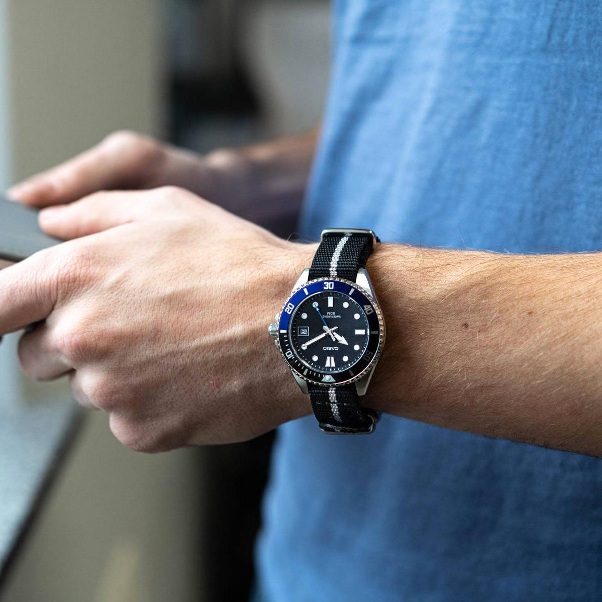 Casio Collection MDV-10C-1A2