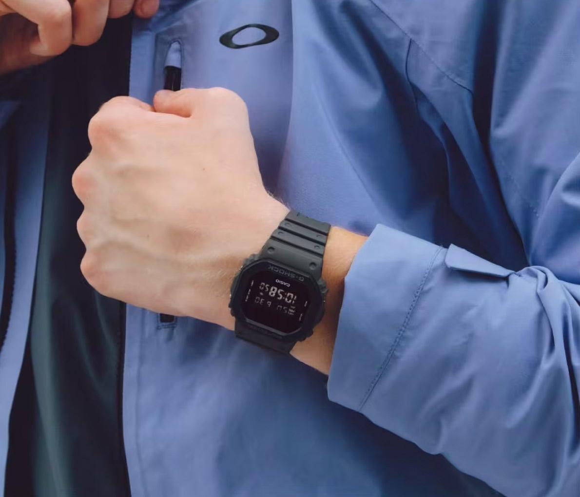 Casio DW-5610UU-8E