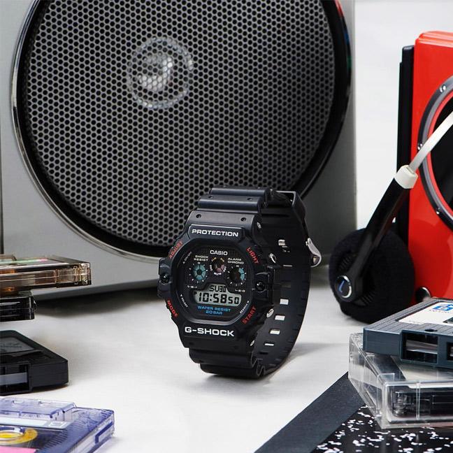 Casio DW-5900-1E