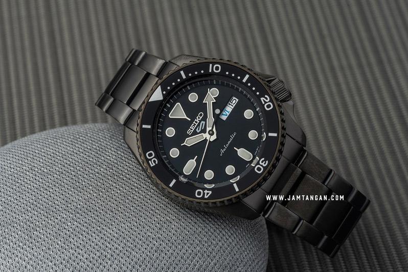 Seiko Seiko 5 Sports SRPD65K1