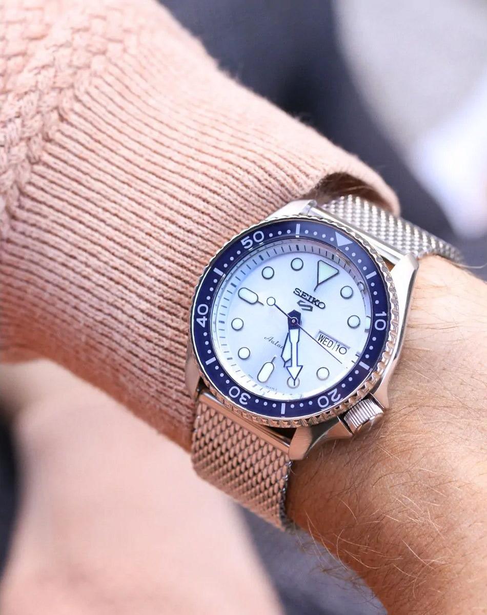 Seiko Seiko 5 Sports SRPE77K1