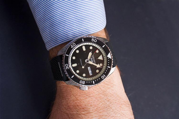 Seiko Seiko 5 Sports SRPD73K2