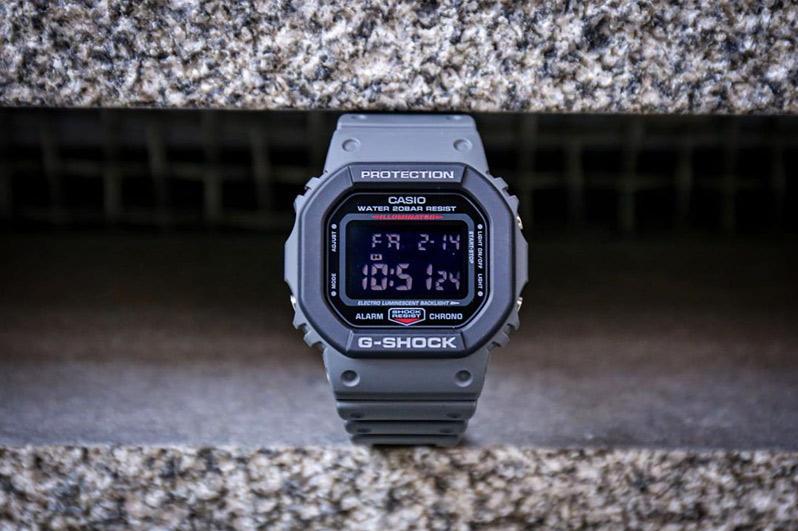 Casio DW-5610SU-8E