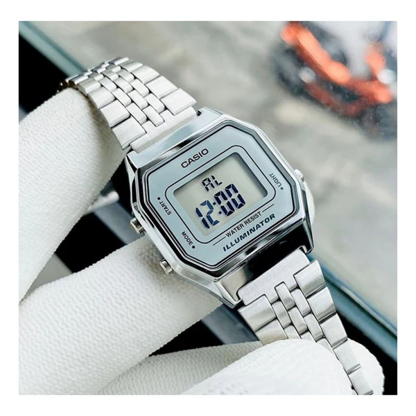 Casio LA-680WEA-7E