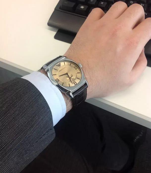 Emporio Armani Classics AR0338