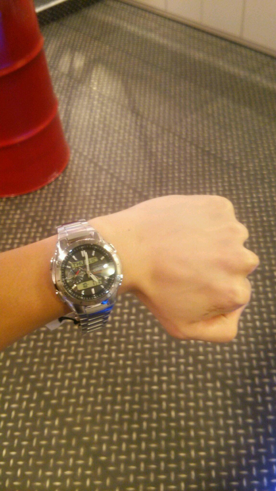 Casio WVA-M650D-1A