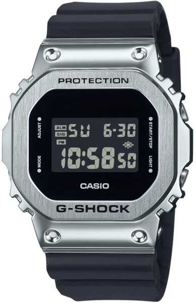 Casio GM-5600U-1E